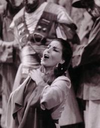 Albanese singing Turandot